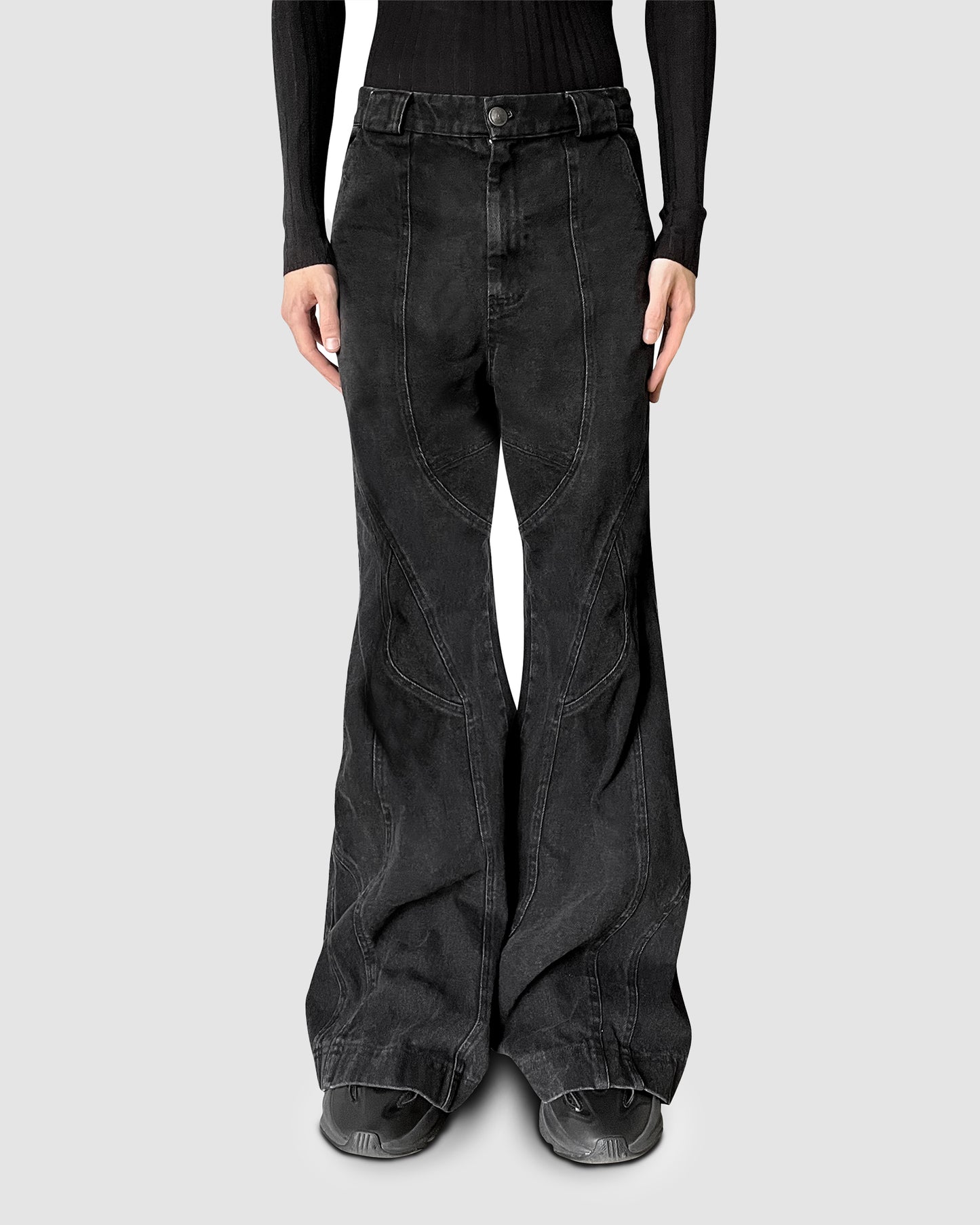 Lunar Flared Jeans
